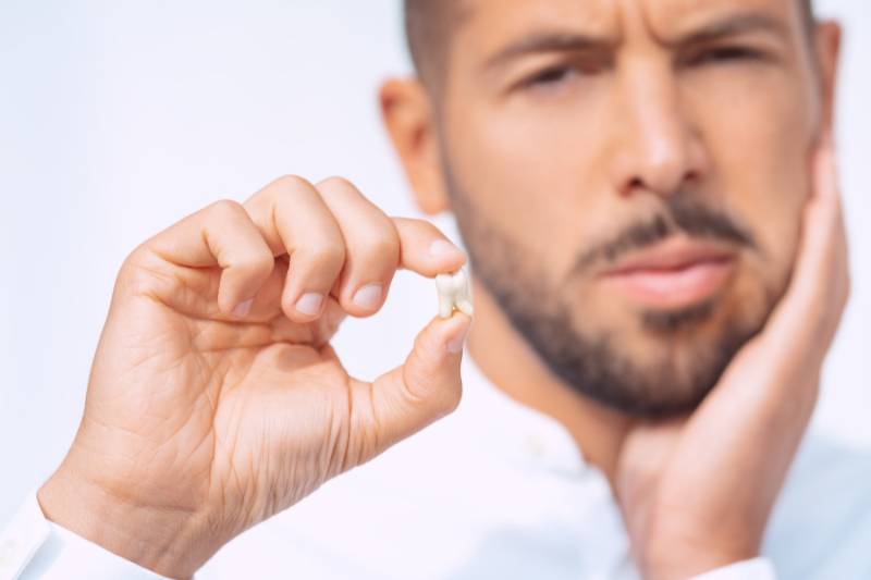 What causes tooth loss